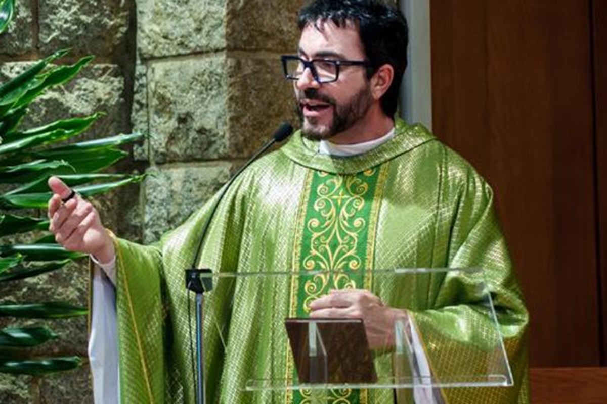 Padre Fábio de Melo fará show gratuito em Brasília; veja data