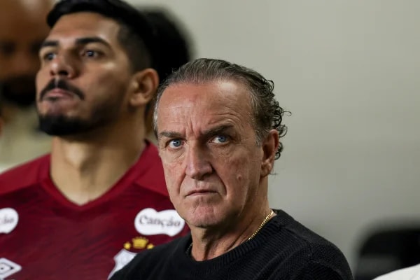 Cuca fala sobre lesão de Neymar e analisa eliminação na Copa do Brasil