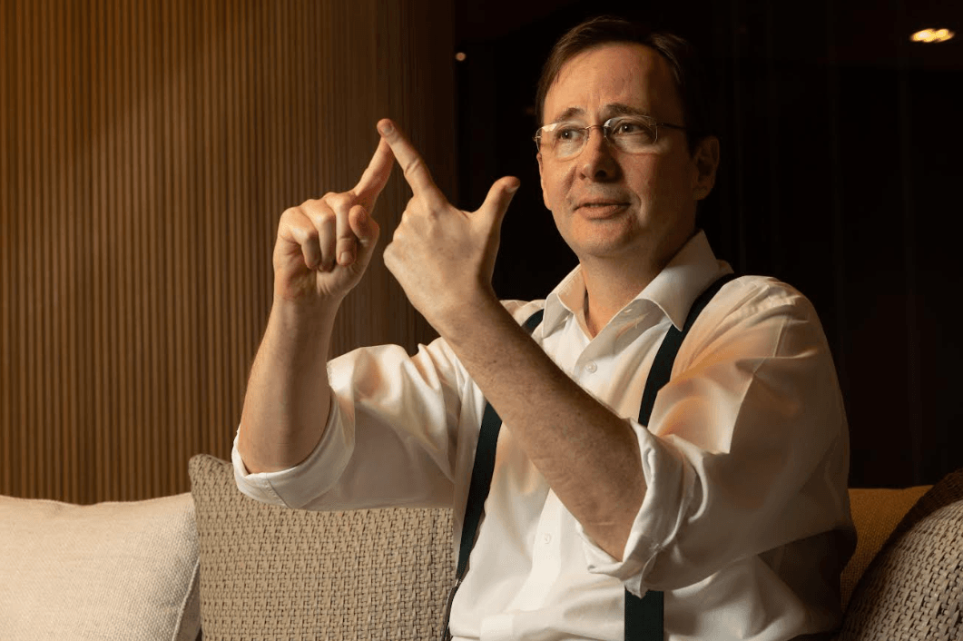 “Ajuste virá na marra”: ex-diretor do BC vê disparada do dólar como em Dilma II