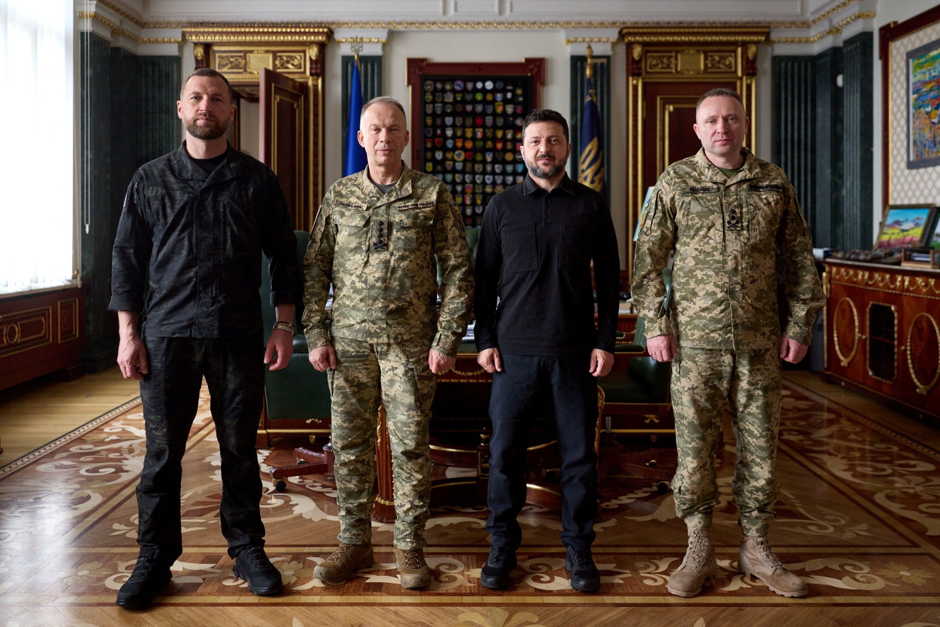 Entenda como protestos levaram Zelensky a trocar comando militar da Ucrânia