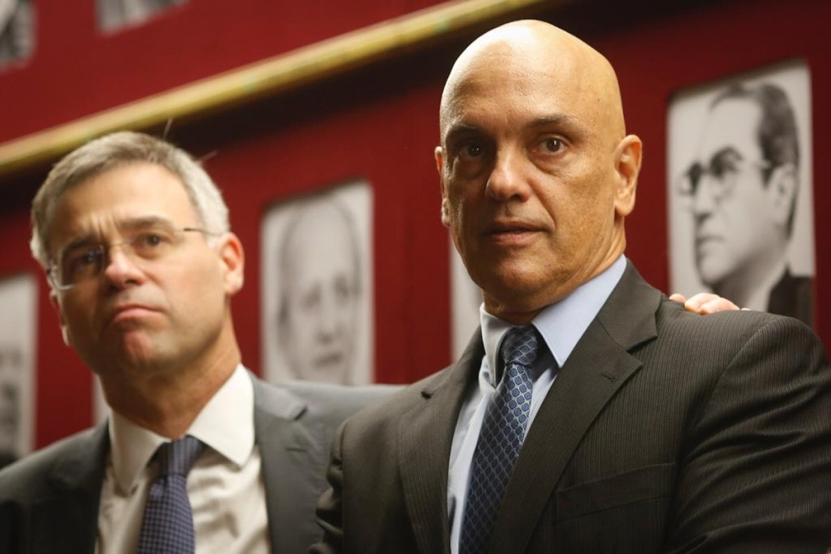 É inevitável que André Mendonça peça ao pleno do STF para investigar Moraes