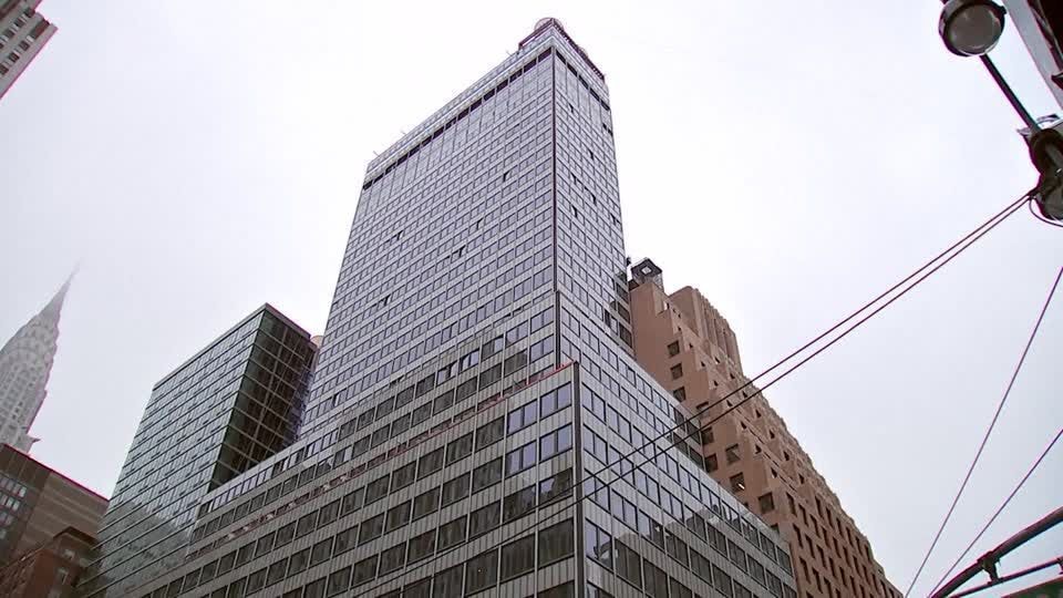 Risco de queda de prédio em NY fecha ruas e esvazia Consulado do Brasil