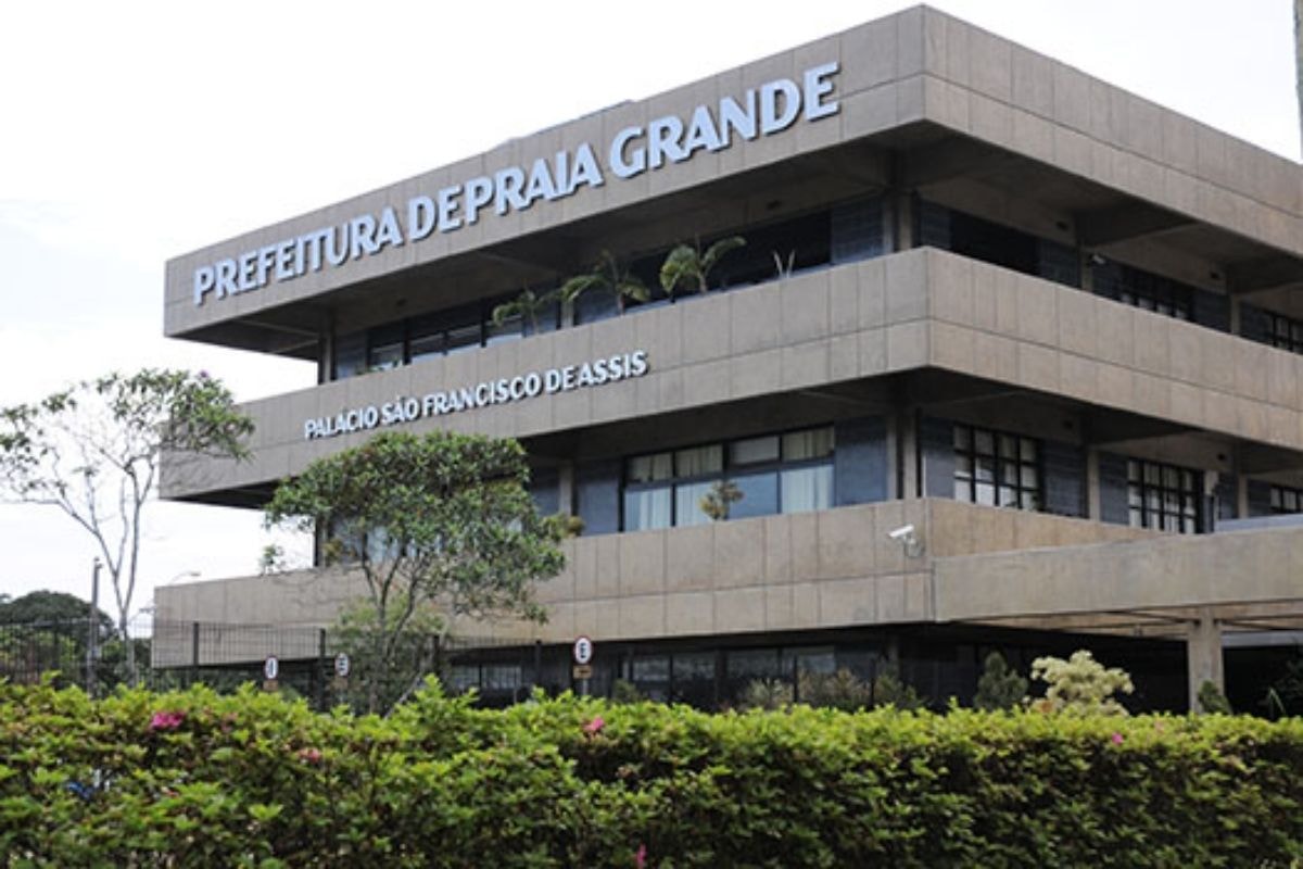 Prefeitura de Praia Grande é um dos alvos de operação contra esquema do PCC