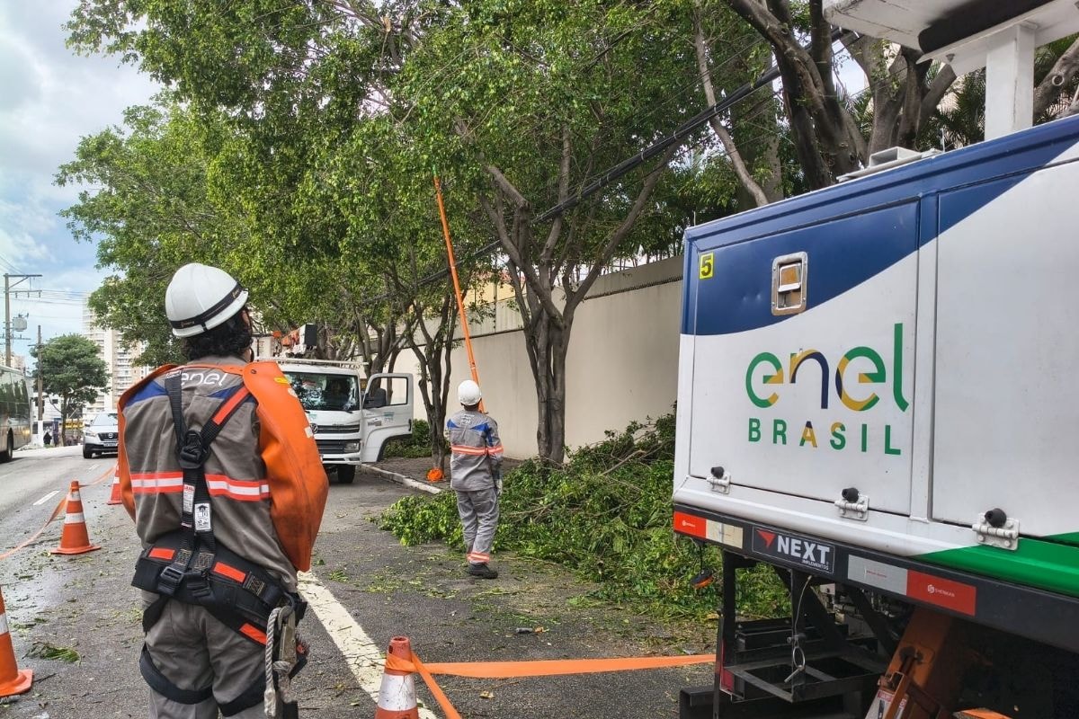 Justiça vê falhas da Enel em apagão que deixou 2,2 milhões de casas sem luz