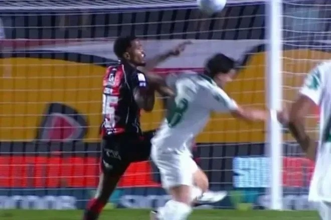 Atlético-MG detona arbitragem contra Juventude e se manifesta sobre Reinier
