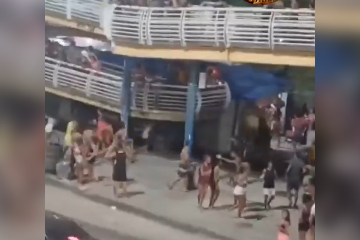 Briga de adolescentes para trânsito e Avenida Brasil vira ringue. Veja vídeo
