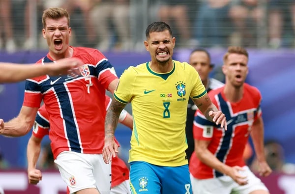 Bruno Guimarães lamenta pênalti perdido e eliminação para a Noruega