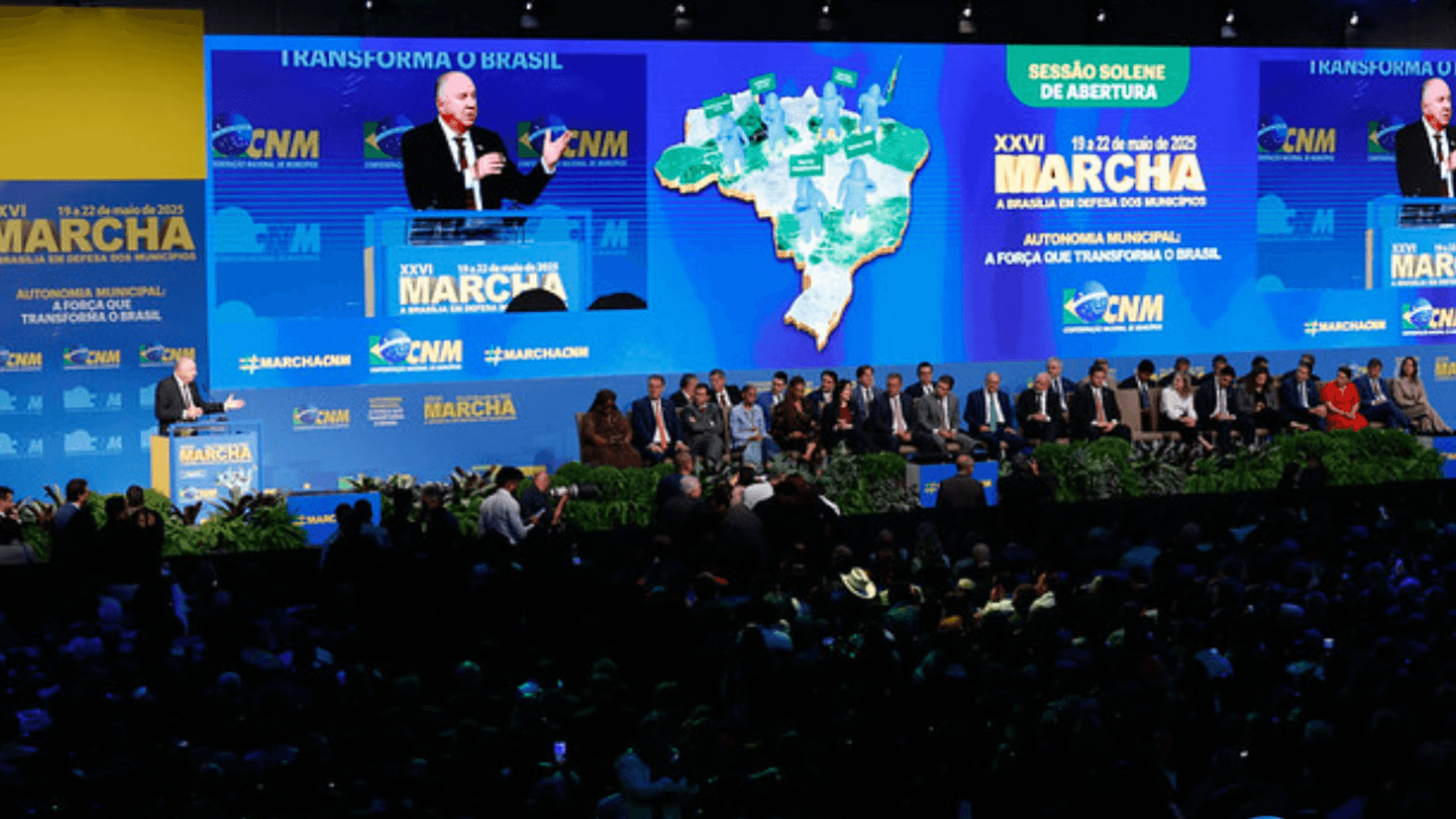 SP: Flávio Bolsonaro quer atrelar campanha a Tarcísio de Freitas