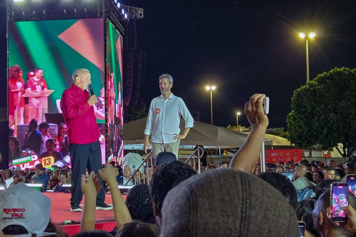 Lula planeja caminhada com candidato do PT na terra de Michelle Bolsonaro