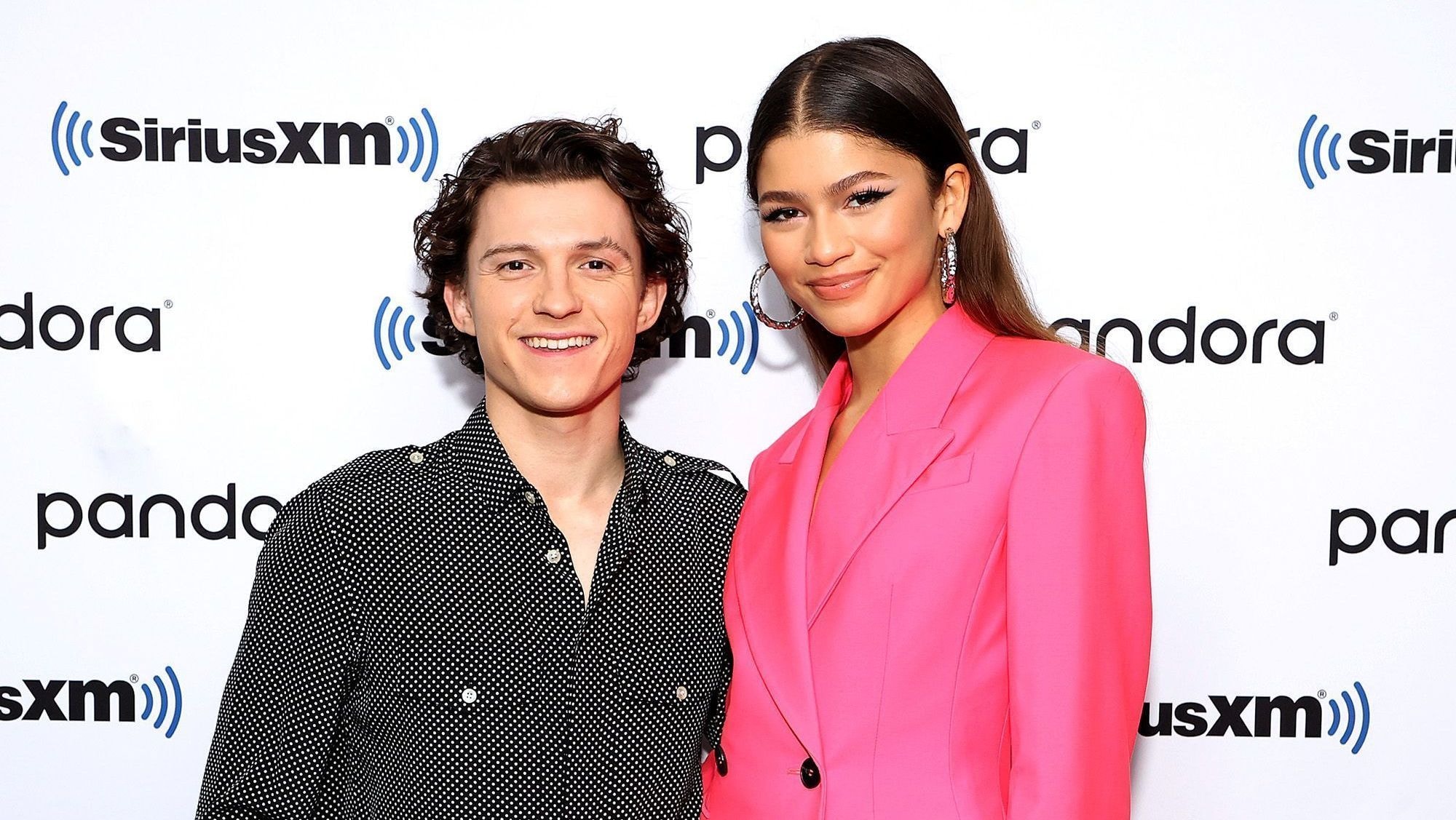 Tom Holland relembra vício em álcool: “Ficava sozinho no quarto do hotel”