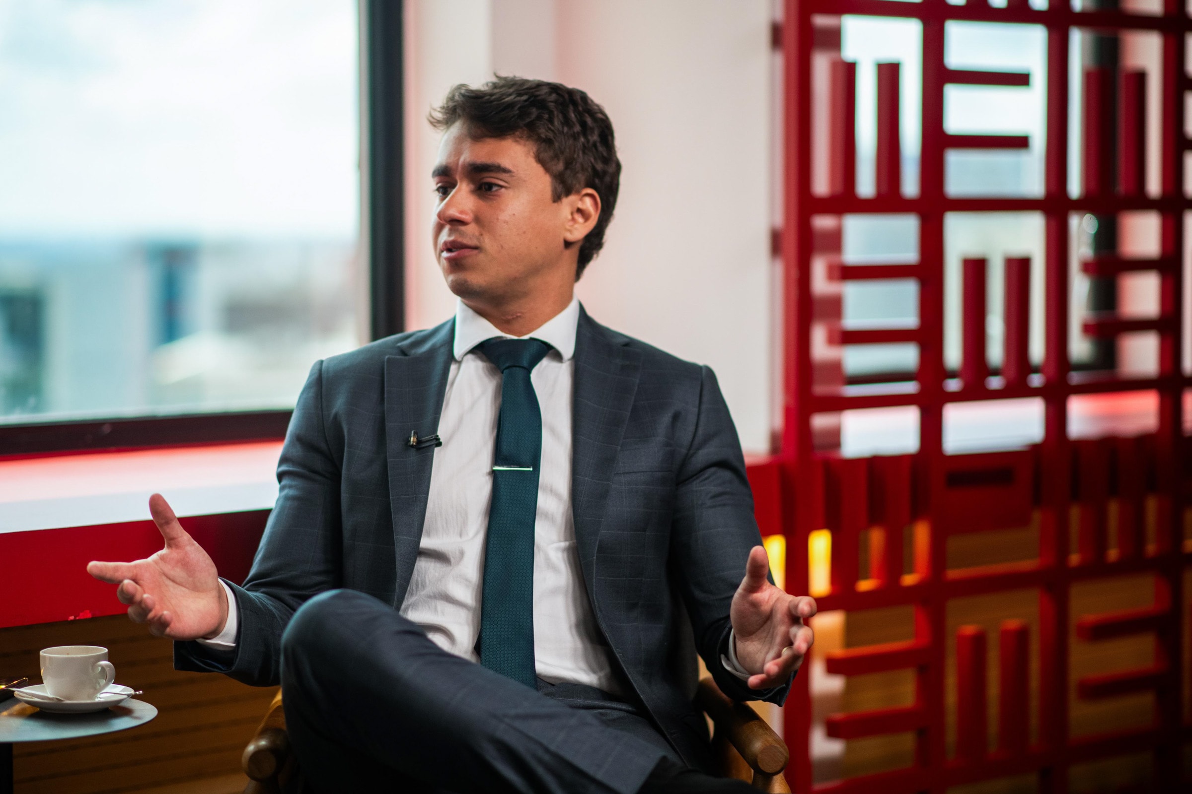 "Resta prisão", diz Nikolas sobre pedido de indiciamento de ministros e PGR