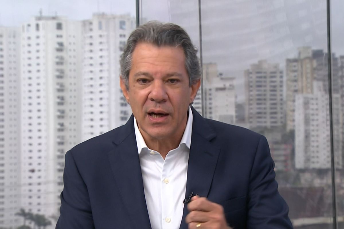 Haddad sobre rejeição em São Paulo: "Política está difícil para todo mundo"