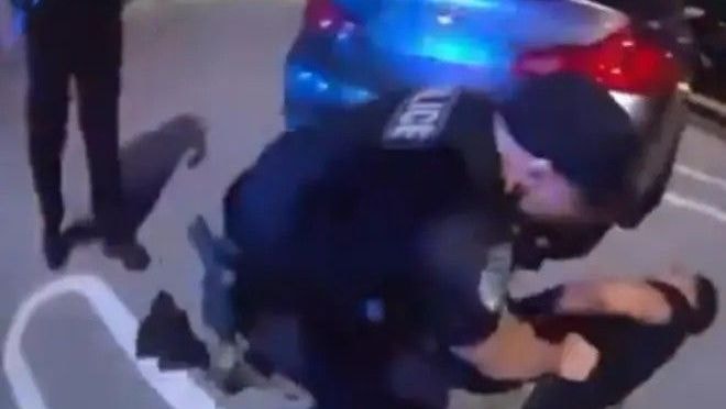 Poatan pede revanche a Ciryl Gane por cinturão dos pesados do UFC