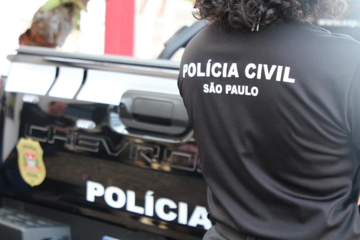 Operação contra desvio de cargas e extorsão tem buscas em delegacias de SP
