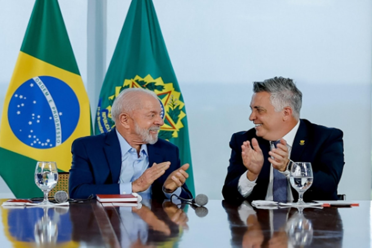 Prefeito de BH, Damião parabeniza Lula após vitória: "Venceu a democracia"