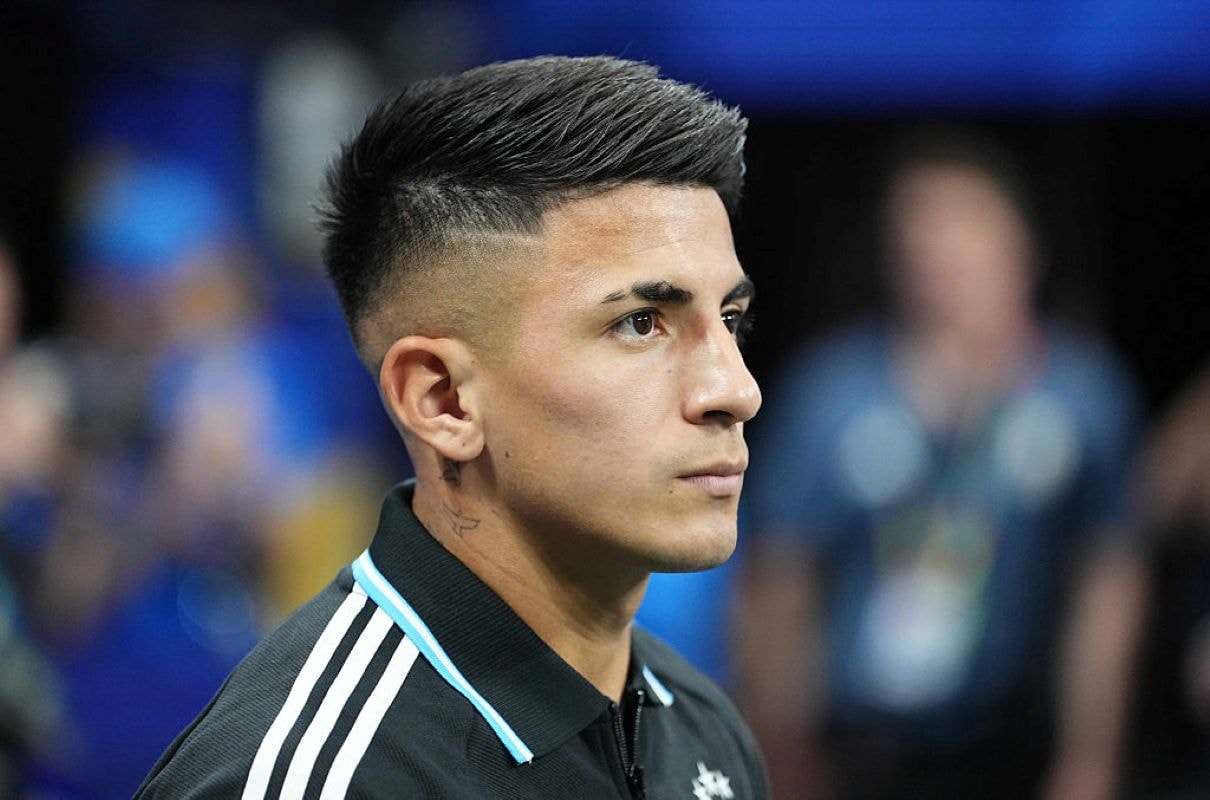 Thiago Almada, meia alvo do Flamengo, é anunciado pelo River Plate