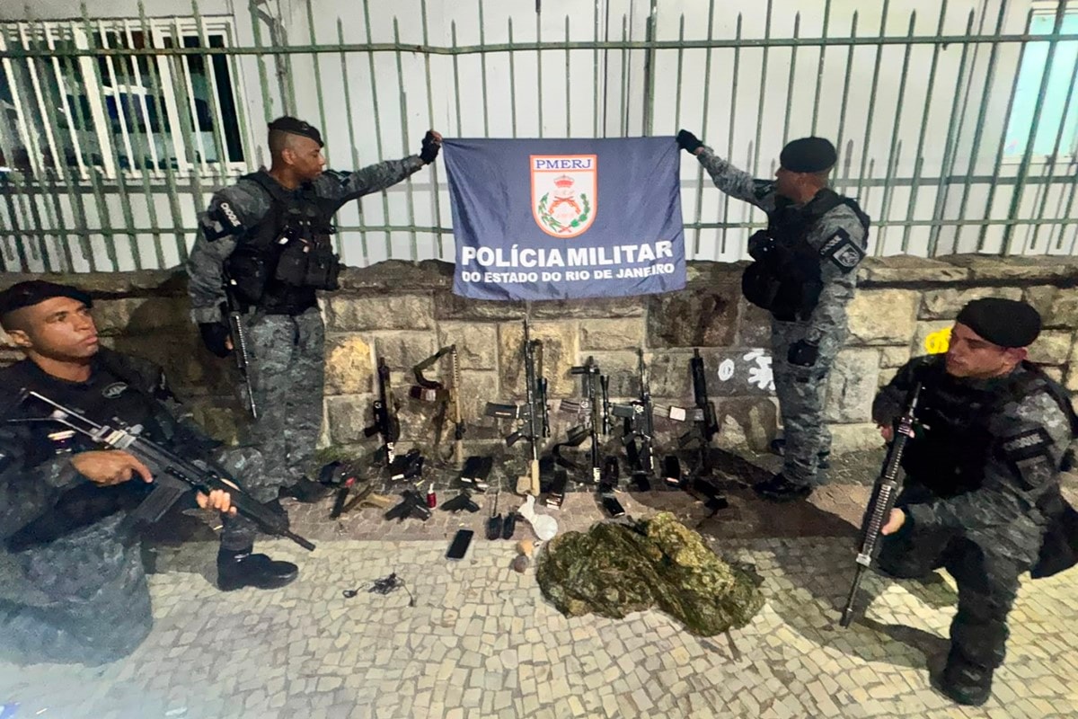 Rio: perseguição policial deixa 4 mortos. Dois policiais ficam feridos