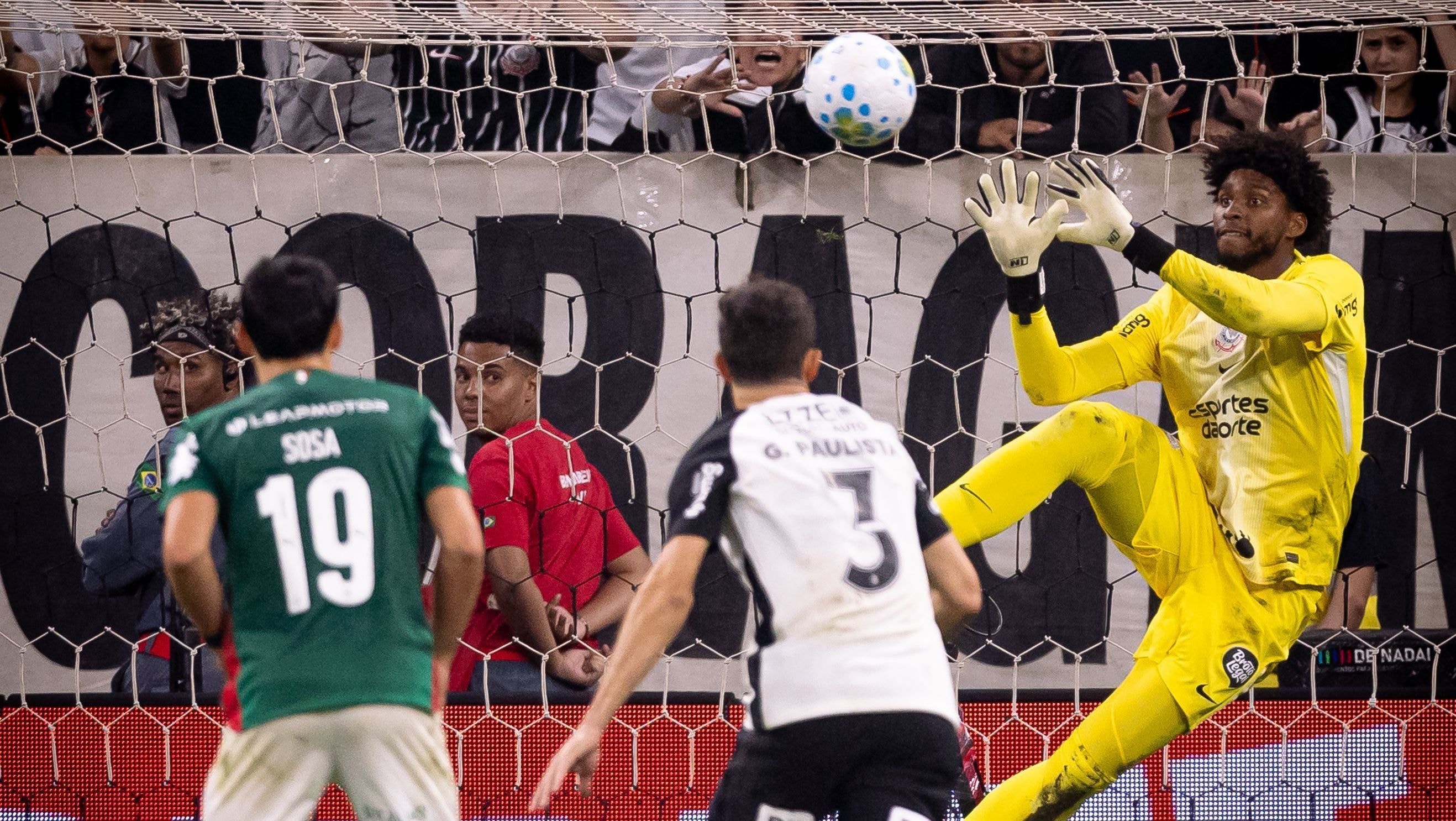 Após caso de racismo no Dérbi, Corinthians retira assento na Neo Química