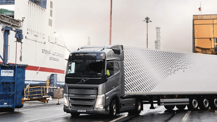 Volvo lança tecnologia de "cerca virtual" para limitar velocidade de caminhões