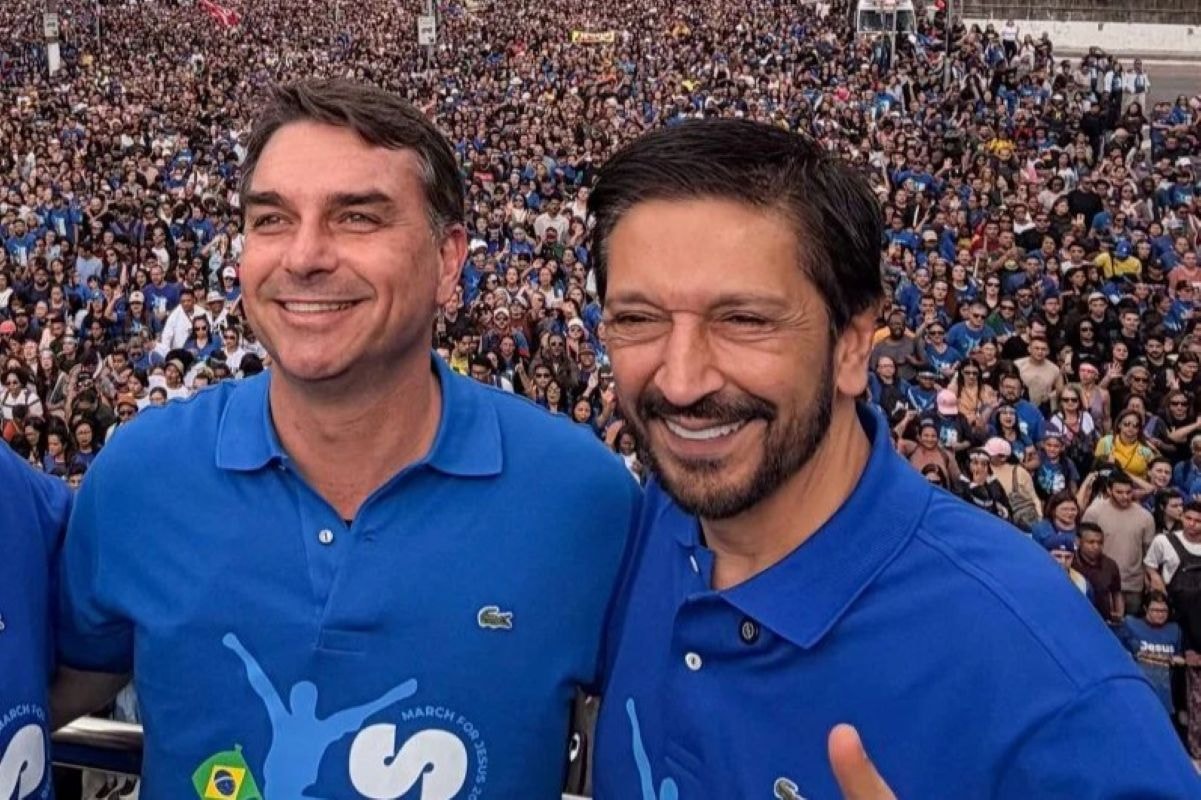 Após coordenar campanha em SP, Nunes é convidado por Flávio para apuração
