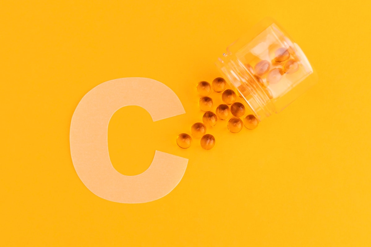 Vitamina C é associada à preservação do cérebro na terceira idade