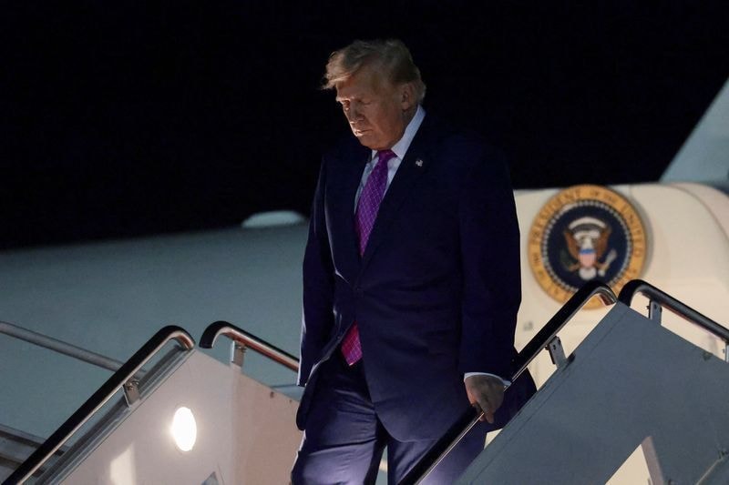 Associação pressiona por respostas à imprensa após voo secreto de Trump