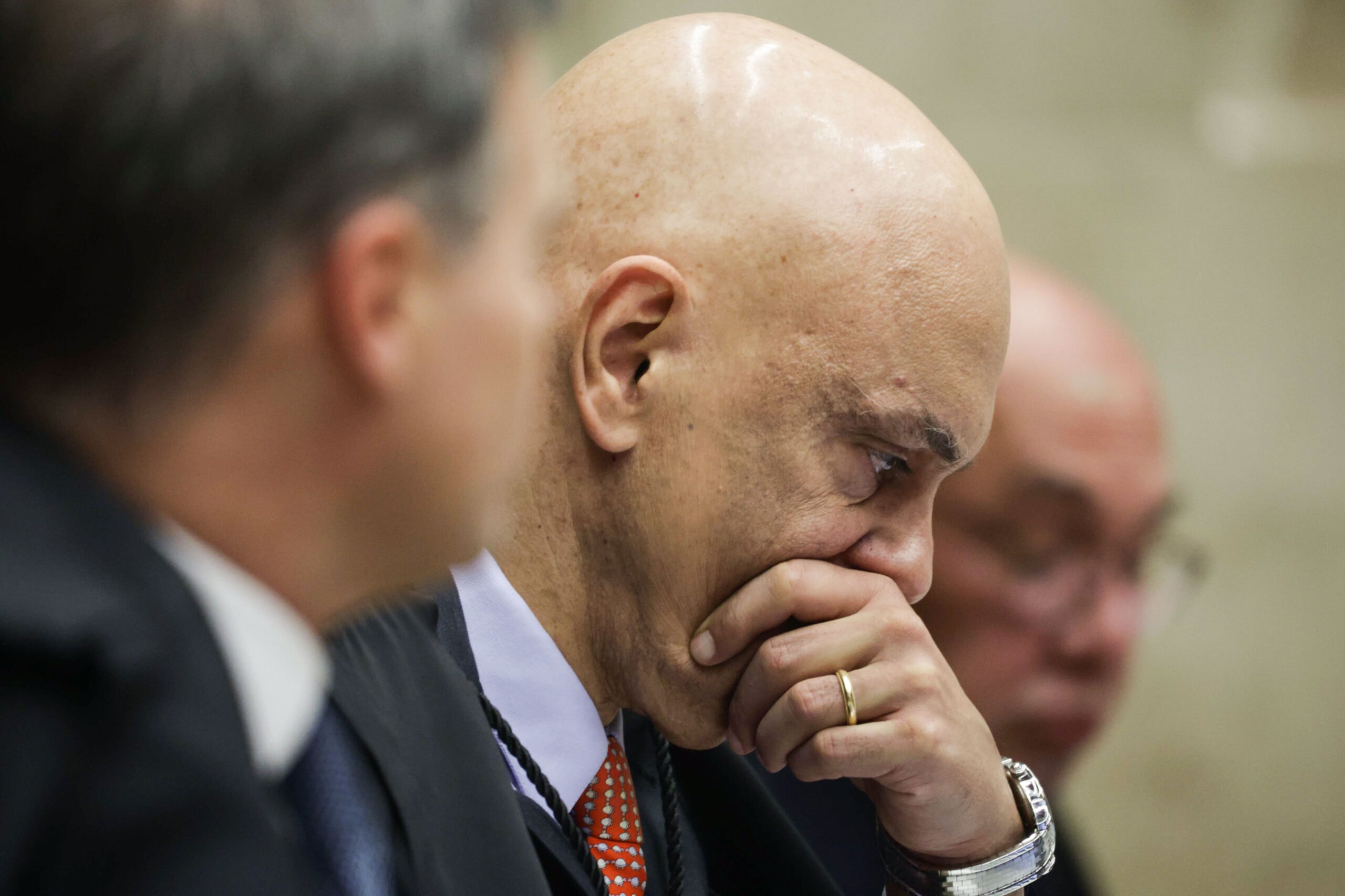 A maior crise dos 135 anos do STF: o choque entre Mendonça e Moraes