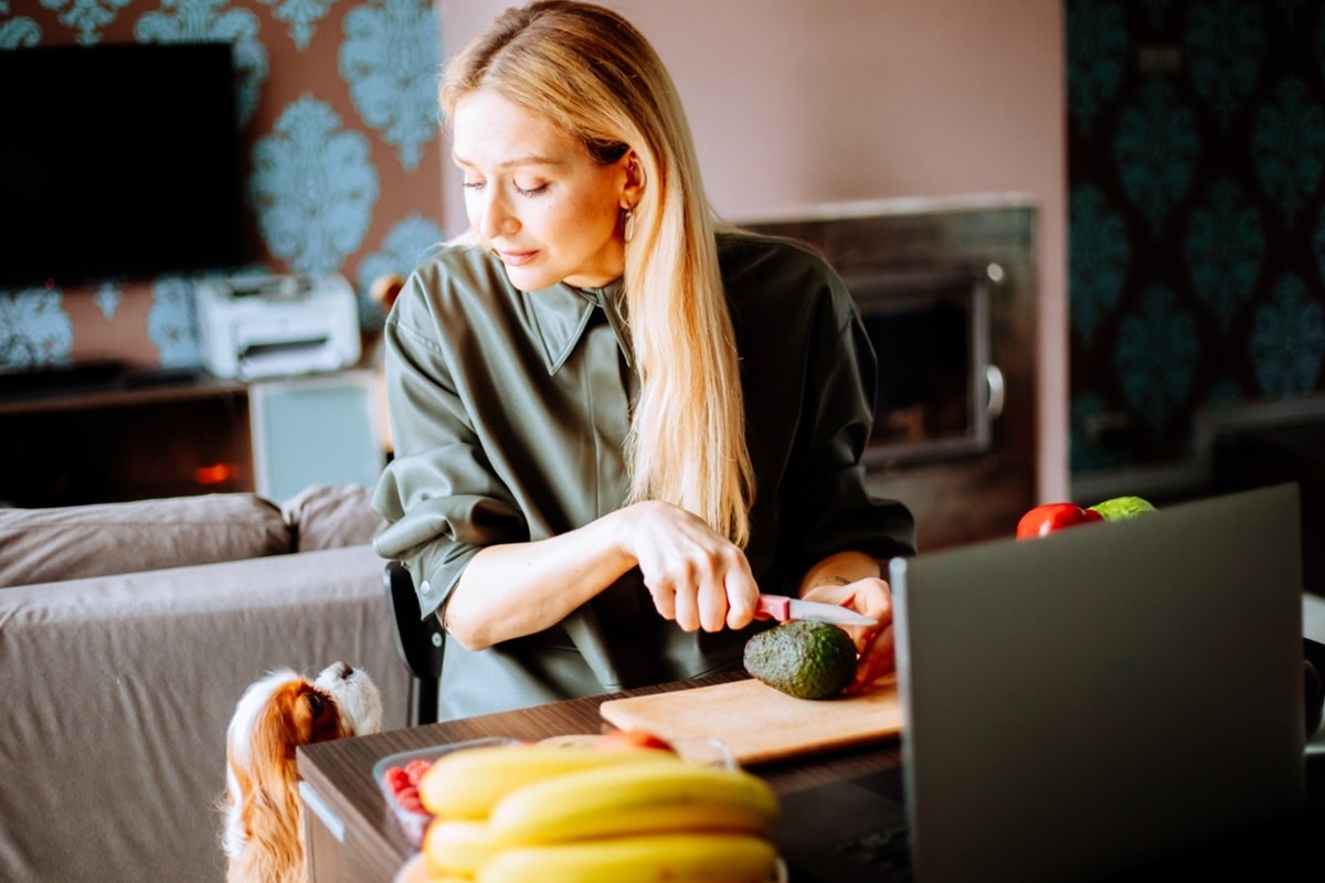 Cuidado! Alimentos comuns que podem intoxicar seu pet e você não sabe