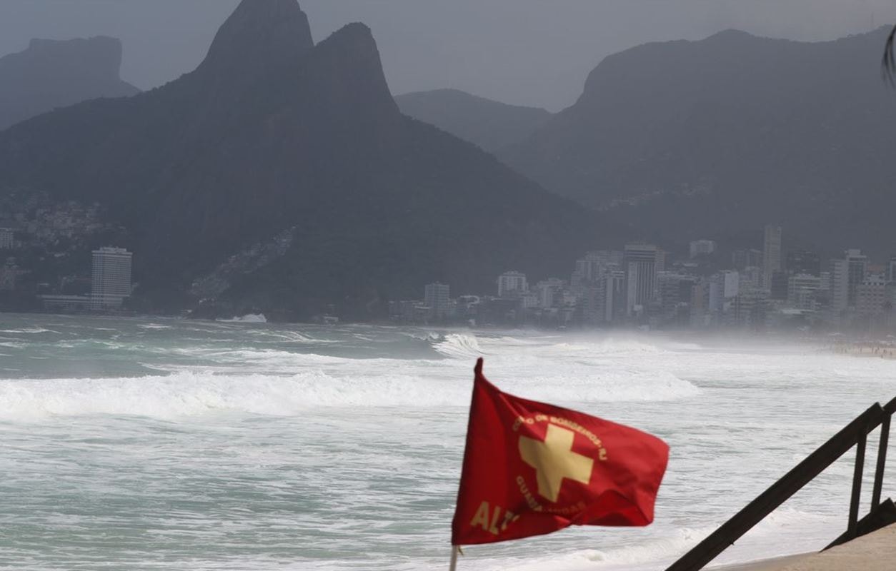 Ciclone-bomba: Rio instaura gabinete de crise para monitorar ventanias