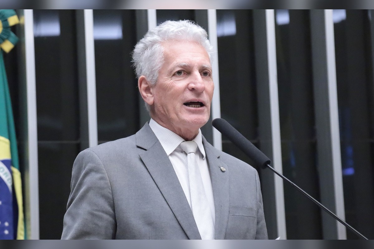 Enquanto Marília resiste, Correa diz que aceitaria missão de Lula em MG