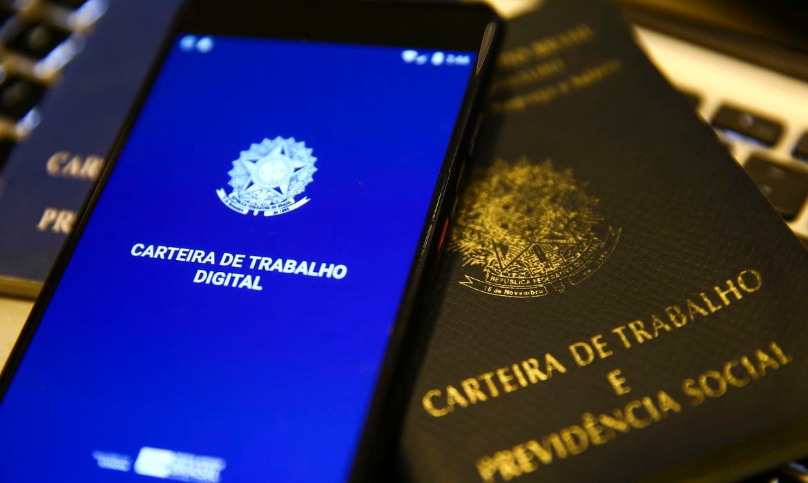 Taxa de desemprego cai em 13 das 27 unidades da federação no 2º trimestre