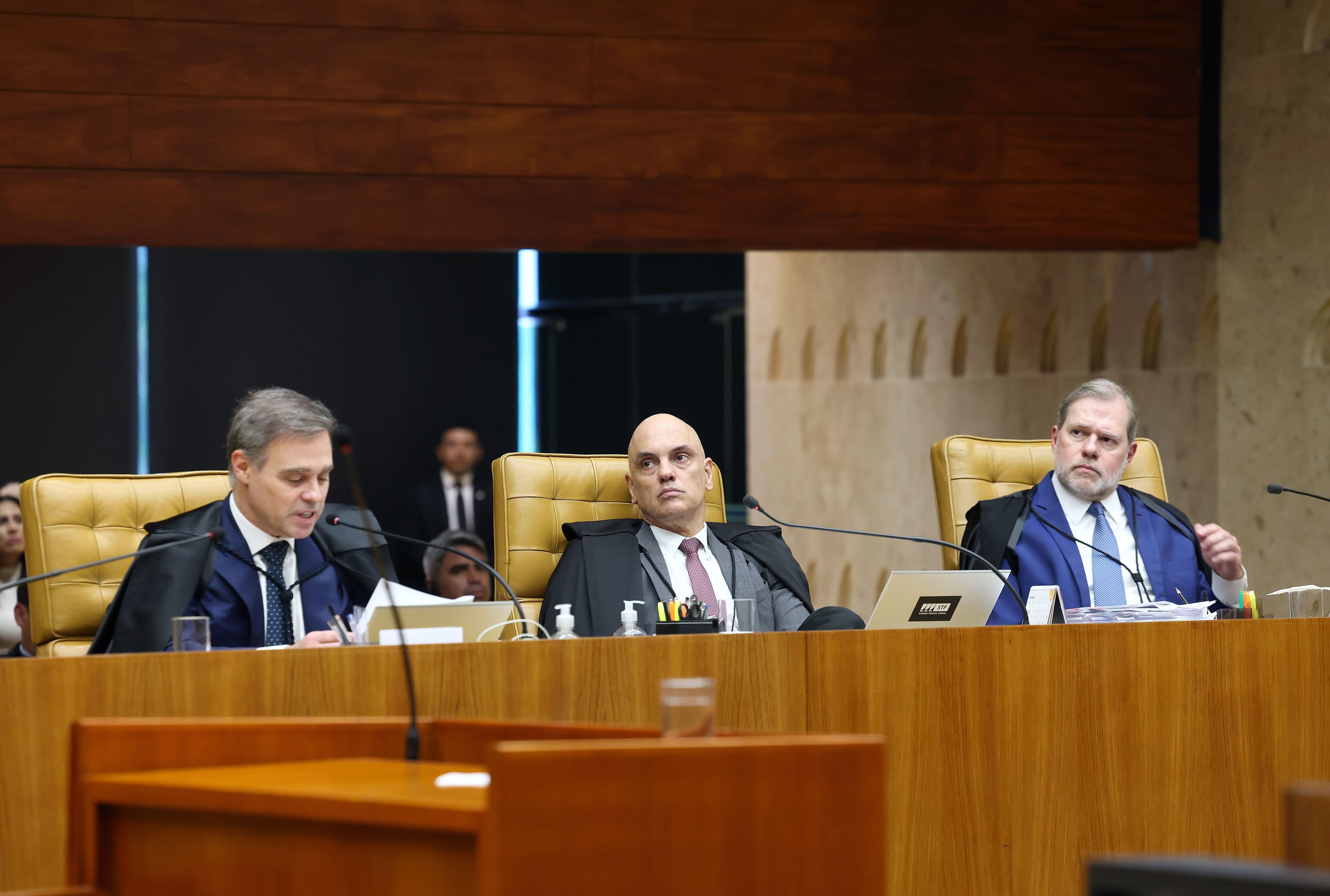 Cármen lamenta “descrença” e defende imposição de “busca do acerto”
