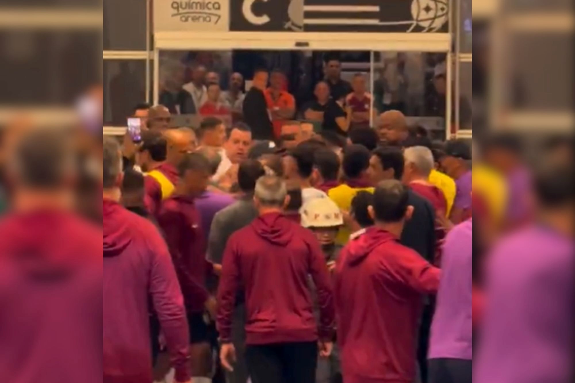 Veja imagens da porradaria após Corinthians x Palmeiras