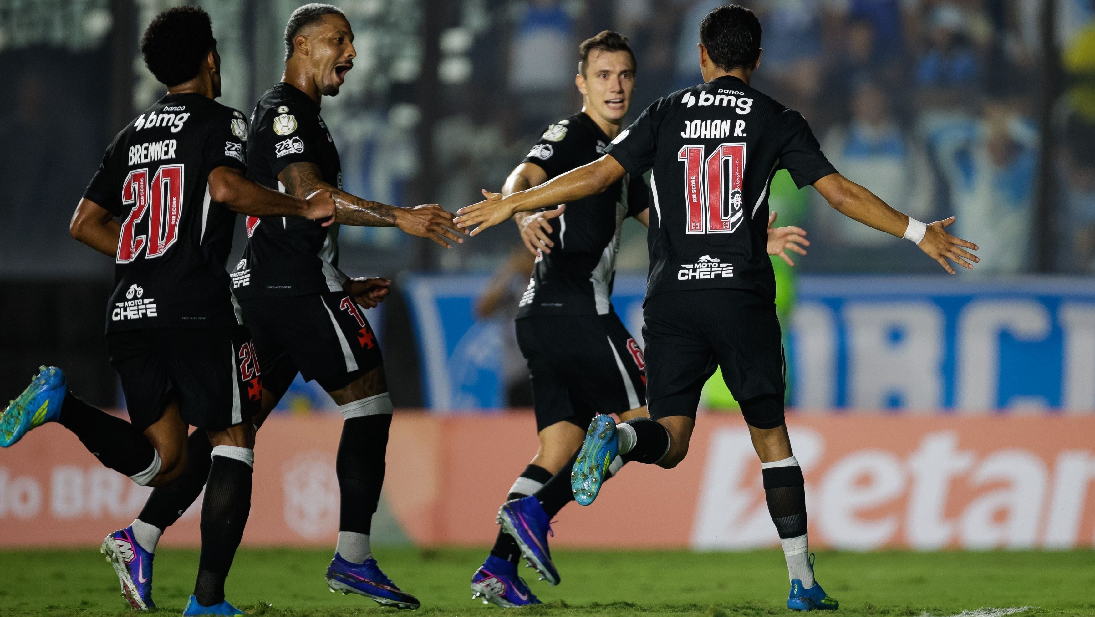 Palmeiras atropela Jacuipense e carimba vaga nas oitavas da Copa do Brasil