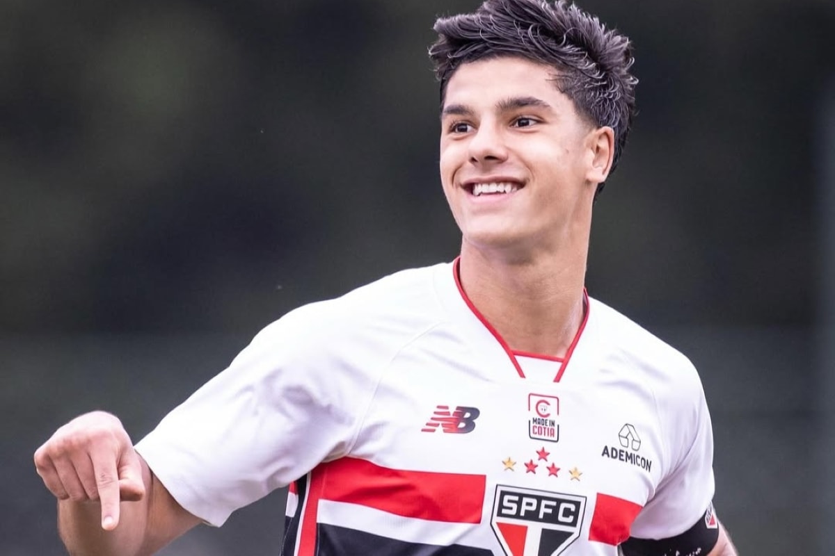 Justiça solta jogador do São Paulo preso por atropelar e matar idoso