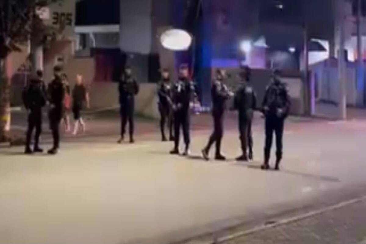 Vídeos mostram GCM jogar bomba e atirar bala de borracha em ato pró Lula
