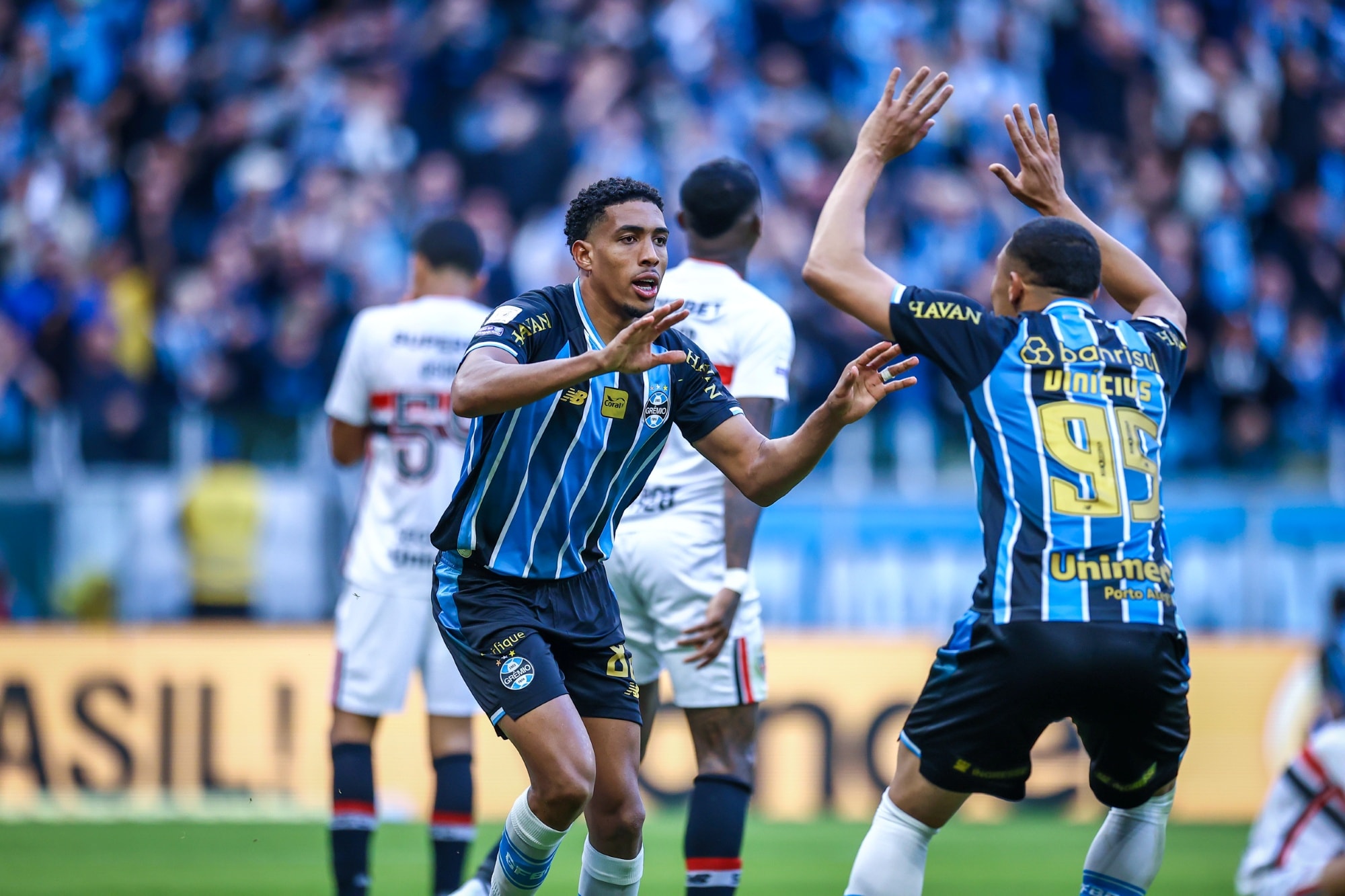Brasileirão: confira os melhores momentos deste sábado (8/8)