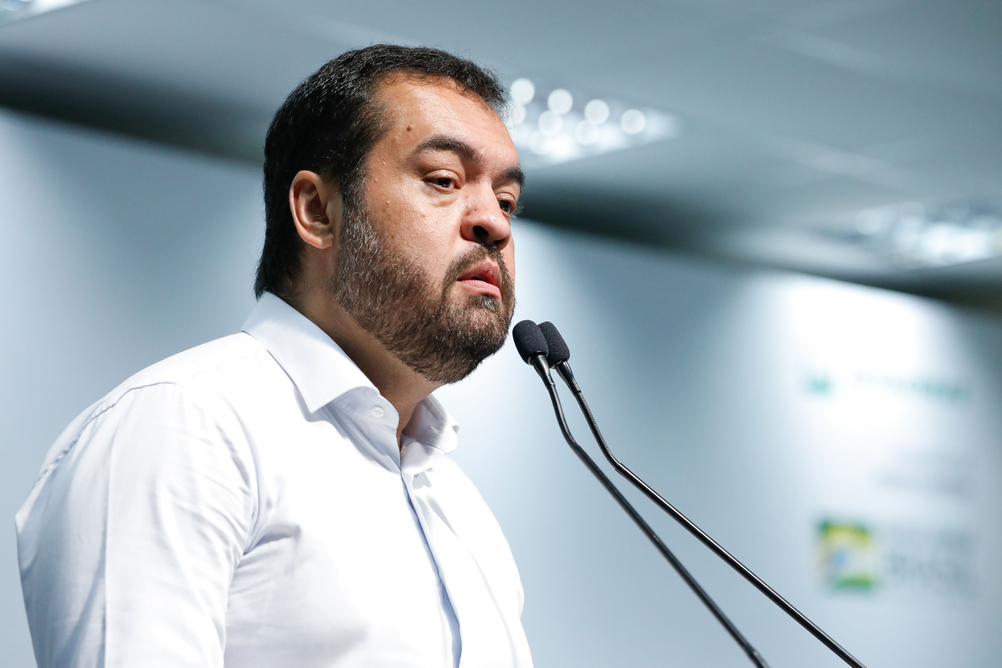 Viana cobra PF após troca em investigação que mira Lulinha
