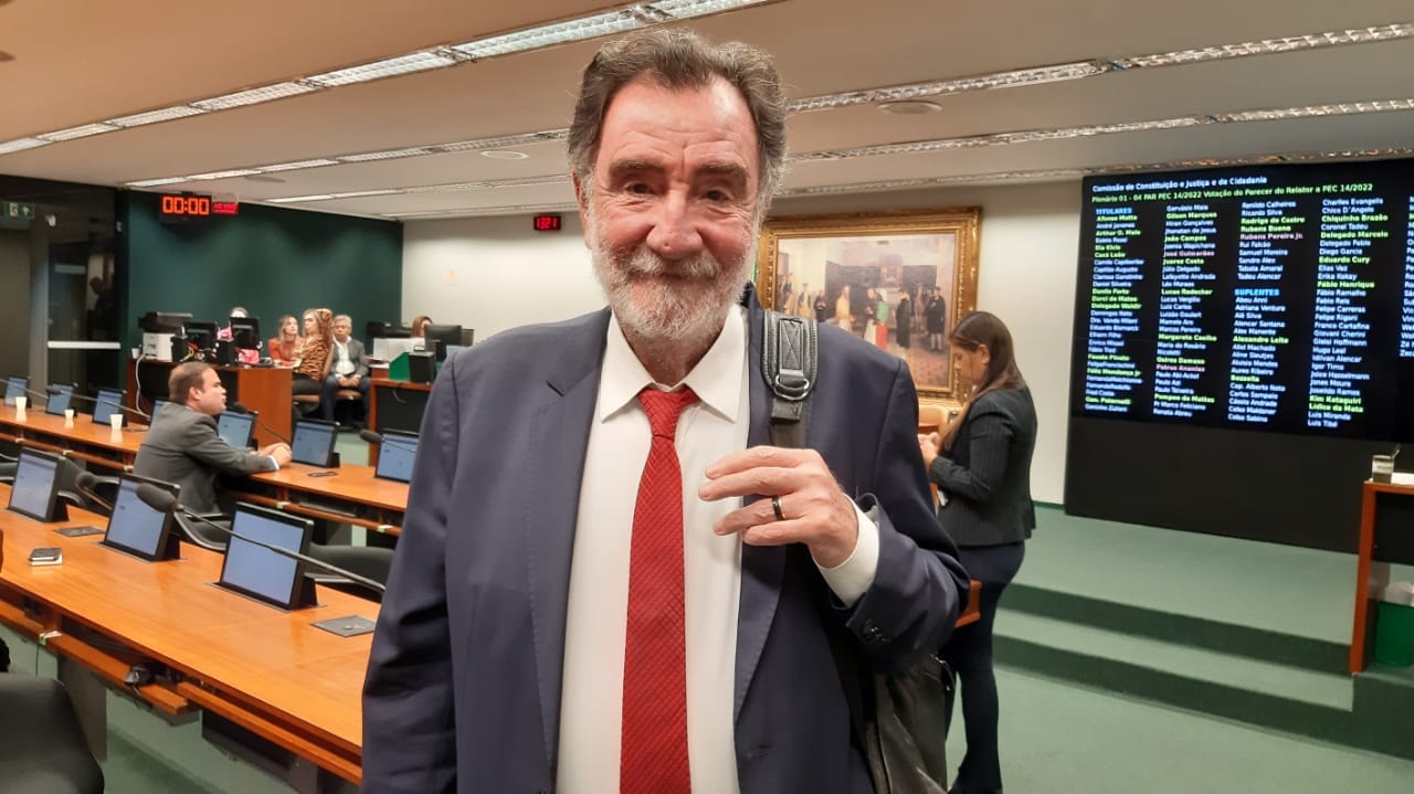PT mineiro marca evento para oficializar Patrus ao governo de Minas