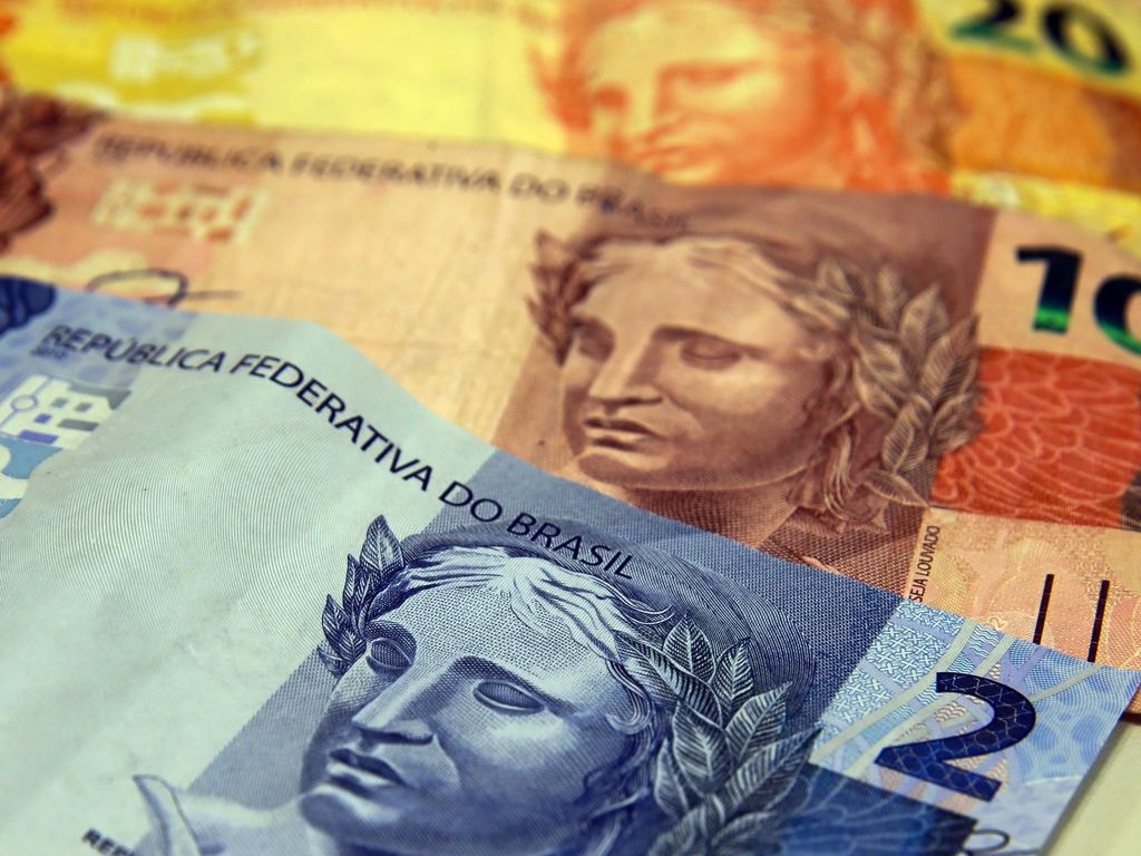 Piora na inflação exigiria “variações abruptas” na Selic, diz ata do Copom