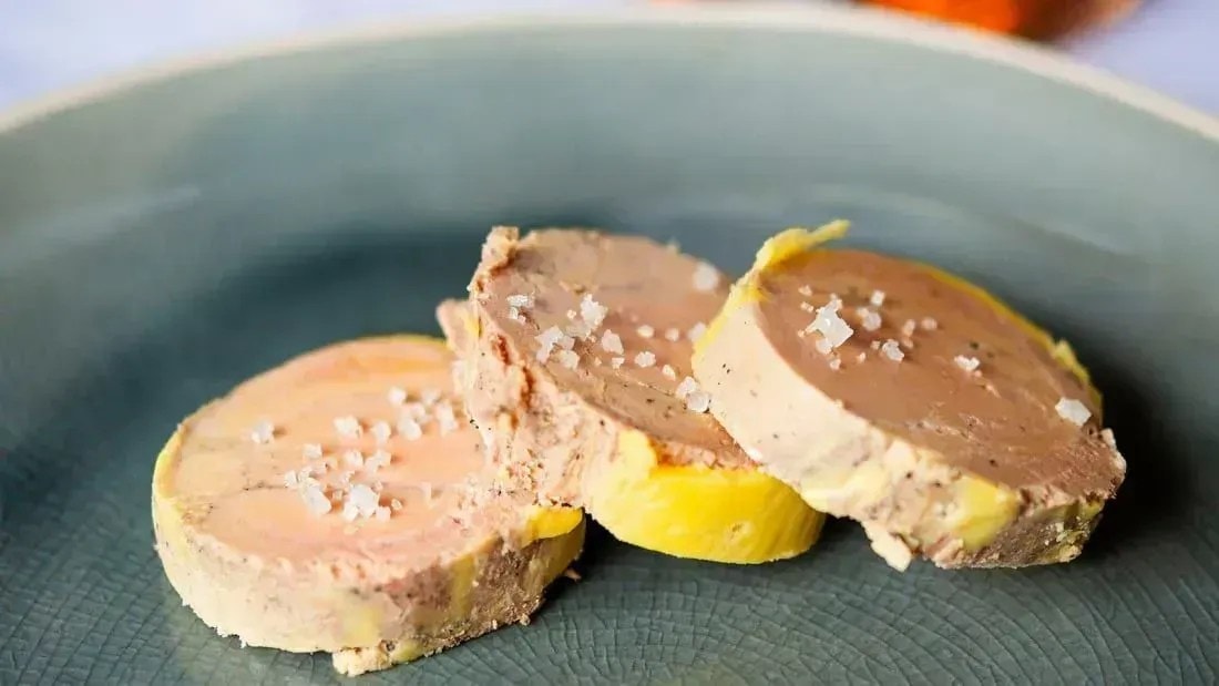 Foie gras: como a iguaria é produzida e por que gera polêmica