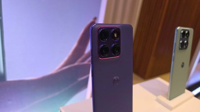 Mercado Livre joga preço no chão e Motorola Edge 70 atinge menor preço histórico