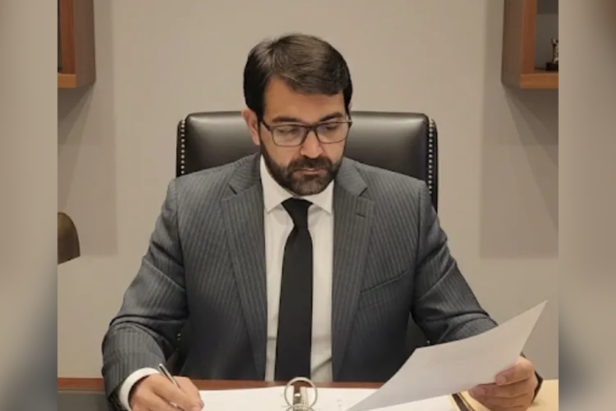 MG: prefeito leva ar-condicionado da prefeitura para casa e vira réu