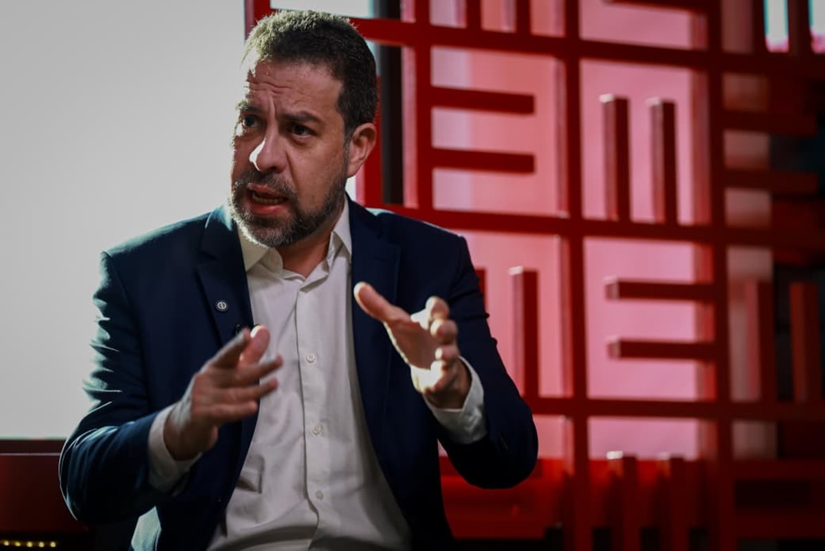 Boulos reage a vice de Flávio: "Rachadinha com o orçamento secreto"