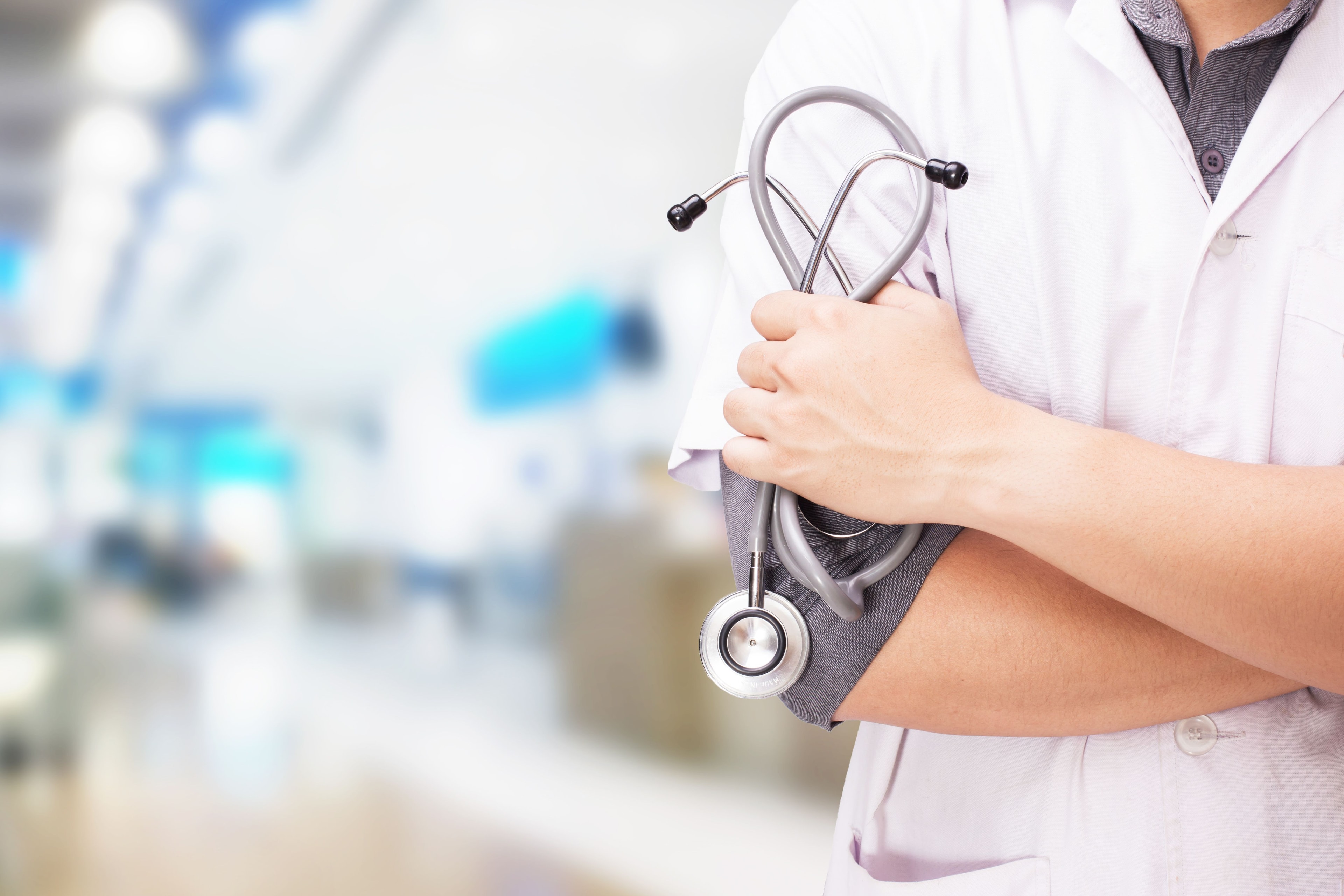 Médico da USP é afastado após debochar de prontuário na internet