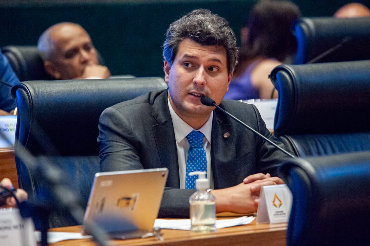 Pedrosa diz que é contra projeto de reeleição na CLDF: "Não vejo sentido"