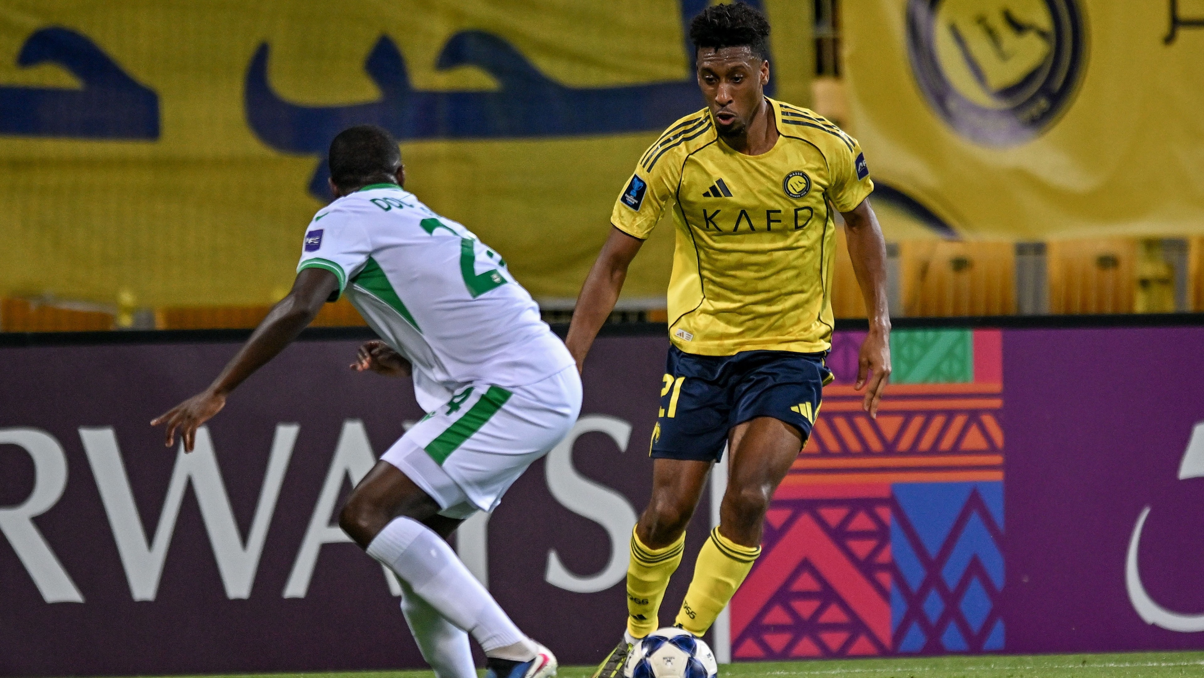 Lazio bate Atalanta nos pênaltis e vai à final da Copa da Itália