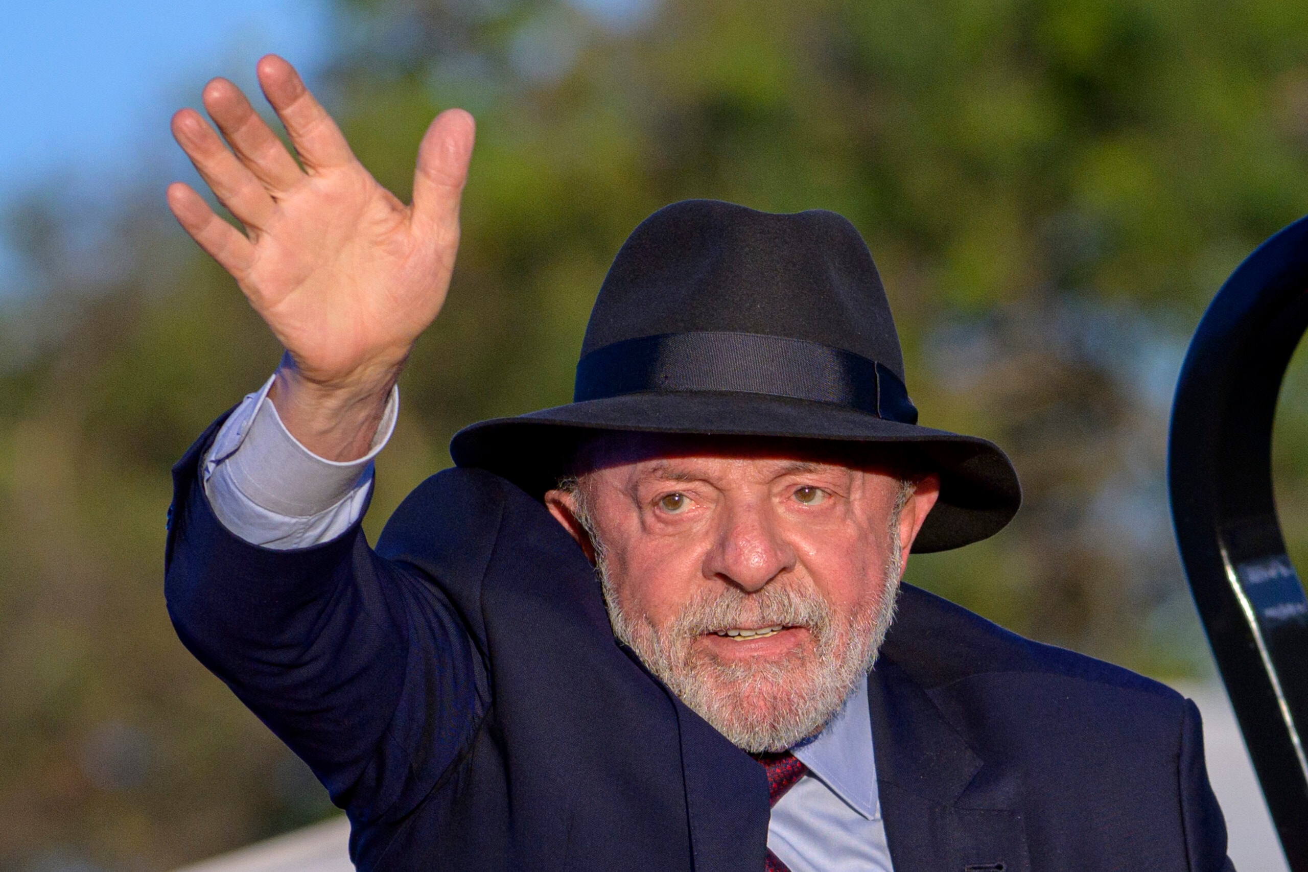 Lula volta a ganhar entre presos no 2º turno, com 72% ante 27,8% de Flávio
