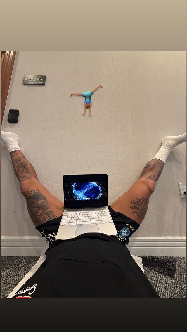Ginasta? Neymar publica foto inusitada na concentração da Seleção; veja