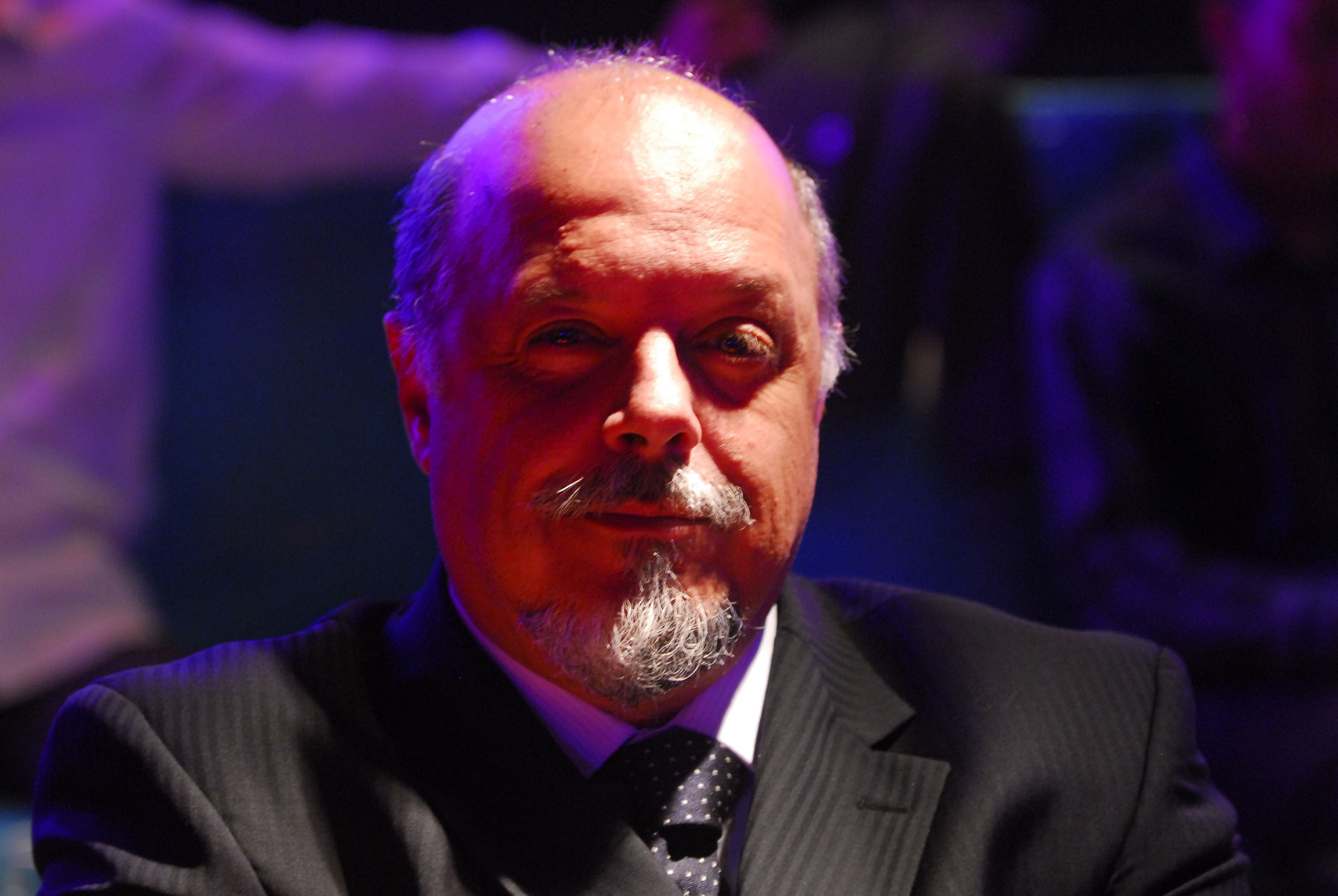 Roney Facchini foi ao teatro e encontrou amigos no dia anterior à morte